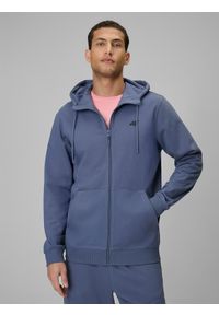 4f - 4F Bluza dresowa regular z kapturem męska - niebieska L. Okazja: na co dzień. Typ kołnierza: kaptur. Kolor: niebieski. Materiał: dresówka. Długość rękawa: raglanowy rękaw. Styl: casual #1