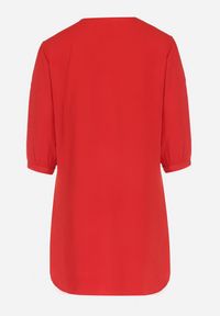 Born2be - Czerwona Sukienka Eurasius. Okazja: na co dzień. Kolor: czerwony. Materiał: tkanina. Wzór: gładki. Typ sukienki: proste, oversize. Styl: casual, boho. Długość: mini #2