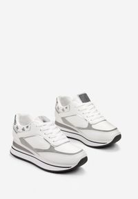 Renee - Białe Sneakersy na Grubej Podeszwie z Metalicznymi Wstawkami Venussa. Okazja: na co dzień. Kolor: biały. Obcas: na platformie #2