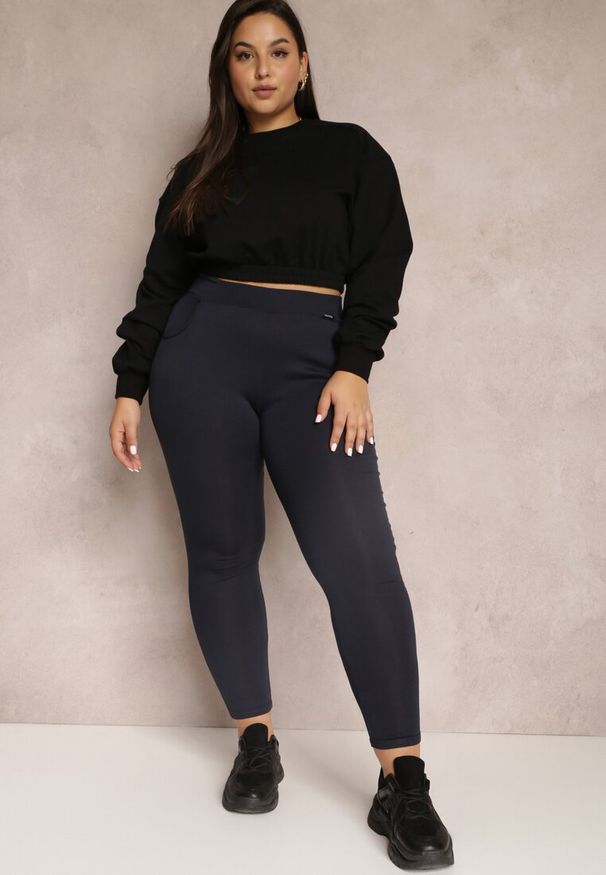 Renee - Granatowe Spodnie Bawełniane z Gumką w Pasie Cini. Okazja: na co dzień. Kolekcja: plus size. Kolor: niebieski. Materiał: bawełna. Długość: długie. Styl: casual, elegancki, klasyczny