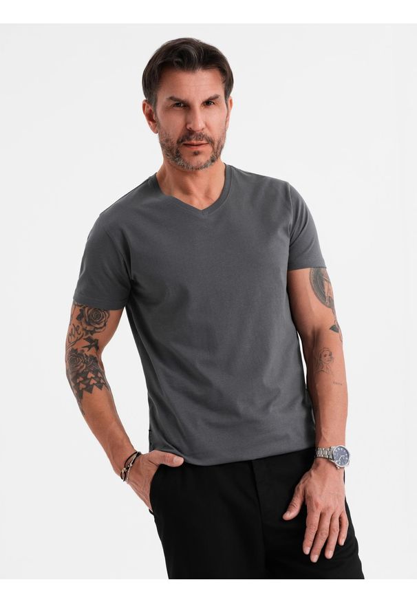 Ombre Clothing - Męska klasyczna bawełniana koszulka z dekoltem w serek BASIC – grafitowa V3 OM-TSBS-0237 - XXL. Typ kołnierza: dekolt w serek. Kolor: szary. Materiał: bawełna. Styl: klasyczny