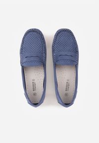 Born2be - Niebieskie Ażurowe Mokasyny ze Skórzaną Wkładką Ozdobione Przeszyciami Sylilise. Okazja: na co dzień. Kolor: niebieski. Materiał: skóra. Wzór: ażurowy, aplikacja. Styl: casual, klasyczny #8