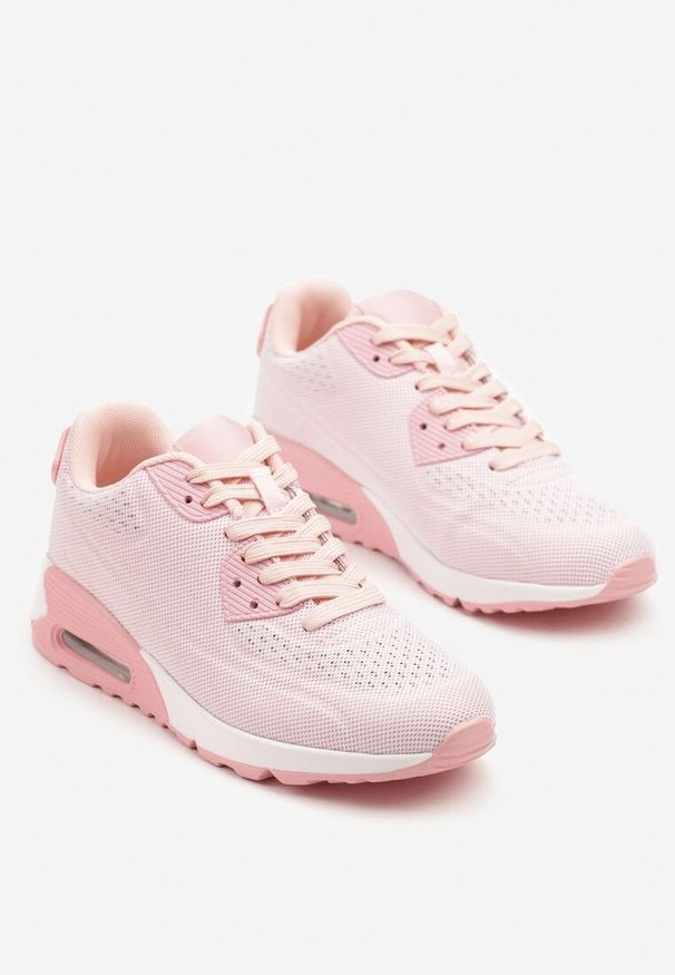 Renee - Różowe Buty Sportowe Sneakersy Ozdobione Przezroczystą Wstawką Zalitea. Okazja: na co dzień. Zapięcie: sznurówki. Kolor: różowy. Materiał: jeans. Wzór: aplikacja