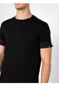 Les Hommes T-Shirt | LBT1020700N | Mężczyzna | Czarny. Okazja: na co dzień. Kolor: czarny. Materiał: elastan, poliester, bawełna. Długość rękawa: krótki rękaw. Styl: casual, elegancki #4