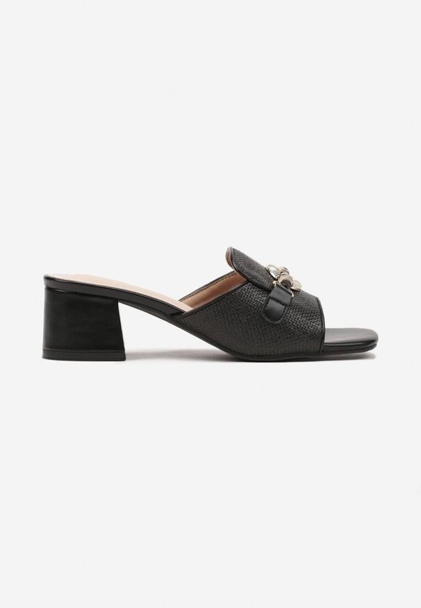 Born2be - Czarne Eleganckie Klapki na Słupku Zdobione Plecionką i Aplikacją Leandael. Okazja: na co dzień. Kolor: czarny. Materiał: koronka. Wzór: aplikacja. Obcas: na słupku. Styl: elegancki. Wysokość obcasa: średni