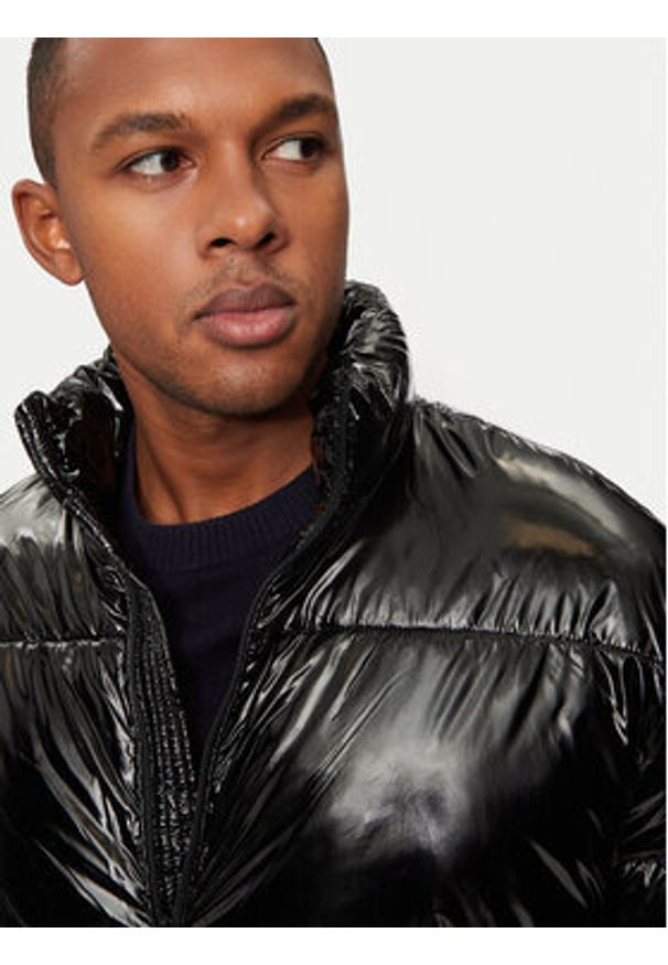 Karl Lagerfeld - KARL LAGERFELD Kurtka zimowa 505008 544517 Czarny Regular Fit. Typ kołnierza: dekolt w karo. Kolor: czarny. Materiał: syntetyk. Sezon: zima