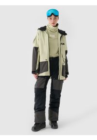4f - 4F Kurtka snowboardowa membrana 10000 damska - oliwkowa/khaki XS. Okazja: na co dzień. Typ kołnierza: kaptur. Kolor: oliwkowy, brązowy, wielokolorowy. Materiał: dzianina, poliester, materiał, tkanina. Wzór: gładki. Sezon: zima. Styl: klasyczny, sportowy, casual