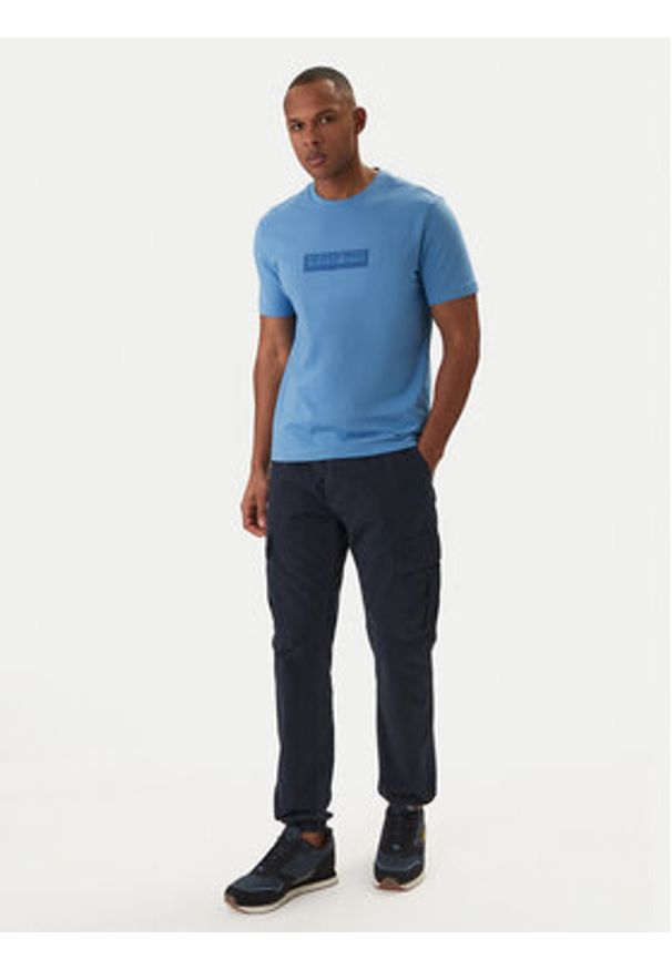 Napapijri T-Shirt S-Box Logo NP0A4IFL Niebieski Regular Fit. Kolor: niebieski. Materiał: bawełna