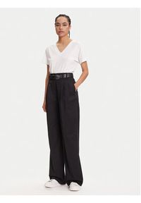 Marc O'Polo Spodnie materiałowe 506 0341 10105 Czarny Loose Fit. Kolor: czarny. Materiał: bawełna