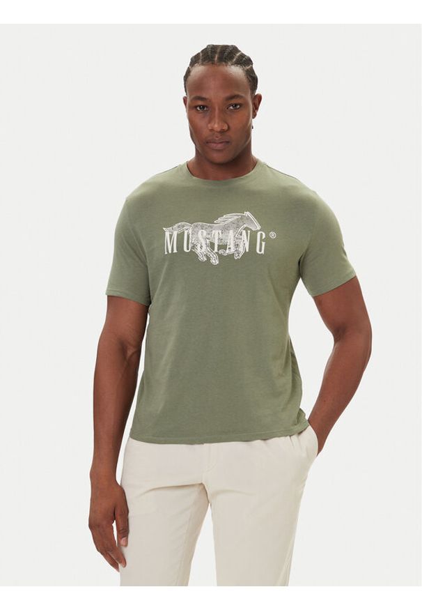 Mustang T-Shirt Austin 1016858 Zielony Regular Fit. Kolor: zielony. Materiał: bawełna