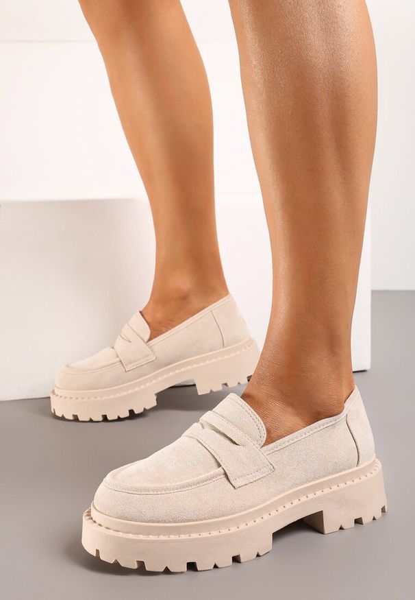 Renee - Beżowe Wsuwane Mokasyny Vices na Platformie Dionela. Okazja: na co dzień. Zapięcie: bez zapięcia. Kolor: beżowy. Materiał: jeans, koronka. Sezon: jesień. Obcas: na platformie. Styl: casual, klasyczny