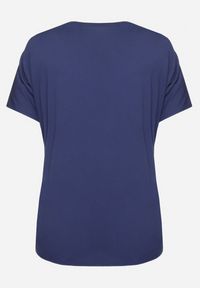 Born2be - Granatowy T-shirt z Rękawami w typie Nietoperza Salilena. Okazja: na co dzień. Kolor: niebieski. Materiał: jeans. Wzór: aplikacja. Styl: casual, elegancki, wizytowy #6
