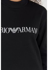 Emporio Armani - EMPORIO ARMANI Czarne dresy damskie z białymi logotypami. Kolor: czarny. Materiał: bawełna