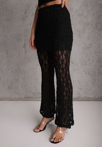 Renee - Czarny Komplet z Koronki Top Halter i Spodnie Zdobione Wszytą Spódnicą Celanix. Kolor: czarny. Materiał: koronka. Wzór: aplikacja, koronka #3