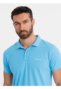 Ombre Clothing - Koszulka polo z bawełnianej dzianiny pique – jasnoniebieska V3 - Rozmiar: M. Okazja: na co dzień. Typ kołnierza: polo. Kolor: niebieski. Materiał: bawełna, dzianina. Długość rękawa: krótki rękaw. Długość: krótkie. Wzór: haft. Styl: casual, elegancki #8