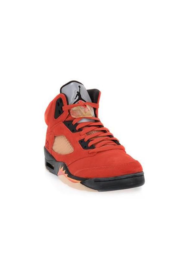 Buty koszykarskie dla dzieci Nike 800 Air Jordan 5 Retro. Zapięcie: sznurówki. Kolor: czerwony. Materiał: tkanina, guma, zamsz. Szerokość cholewki: normalna. Model: Nike Air Jordan. Sport: koszykówka