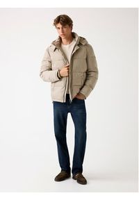 Guess Kurtka przejściowa 168867 Brązowy Classic Fit. Kolor: brązowy