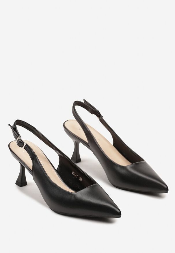 Renee - Czarne Sandały w Stylu Sling-Back na Szpilce ze Sprzączką Selirna. Zapięcie: sprzączka. Kolor: czarny. Obcas: na szpilce. Styl: klasyczny