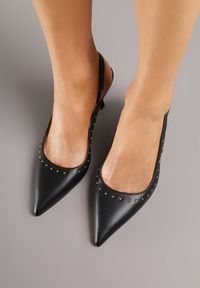 Renee - Czarne Sandały Slingback na Szpilce z Aplikacją z Nitami Sewluna. Kolor: czarny. Materiał: koronka. Wzór: aplikacja. Obcas: na szpilce. Styl: elegancki. Wysokość obcasa: średni #4