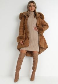 Born2be - Jasnobrązowa Kurtka Nautifa. Kolor: brązowy. Materiał: tkanina, futro. Długość rękawa: długi rękaw. Długość: długie #2