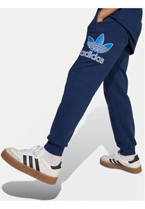Adidas - adidas Spodnie dresowe Big Logo Execution JV8577 Granatowy Loose Fit. Kolor: niebieski. Materiał: bawełna