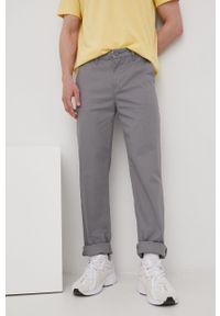 Lee spodnie REGULAR CHINO STEEL GREY męskie kolor szary w fasonie chinos. Kolor: szary. Materiał: włókno, tkanina