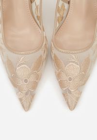 Renee - Beżowe Sandały na Szpilce Ozdobione Haftem Chelmeda. Okazja: na co dzień. Zapięcie: sprzączka. Kolor: beżowy. Materiał: jeans. Wzór: aplikacja, haft. Obcas: na szpilce. Styl: klasyczny, casual, elegancki #8