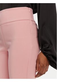 Rinascimento Spodnie materiałowe CFC0122830003 Różowy Regular Fit. Kolor: różowy. Materiał: syntetyk #4