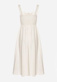 Born2be - Beżowa Sukienka z Bawełny Ozdobiona Haftami i Guzikami Milarietta. Okazja: na co dzień. Kolor: beżowy. Materiał: bawełna. Wzór: aplikacja, haft. Sezon: wiosna, lato. Typ sukienki: proste. Styl: klasyczny, casual, elegancki #2