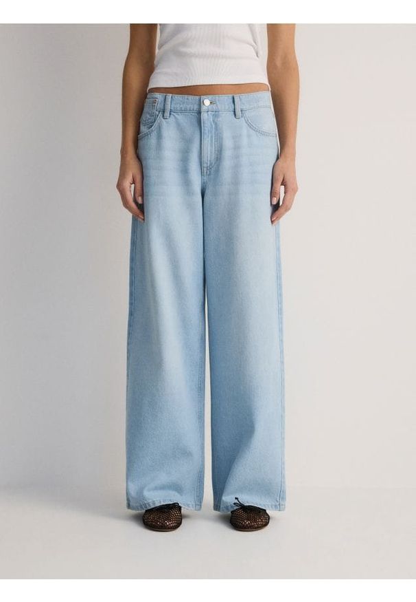 Reserved - Jeansy wide leg baggy - niebieski. Kolor: niebieski