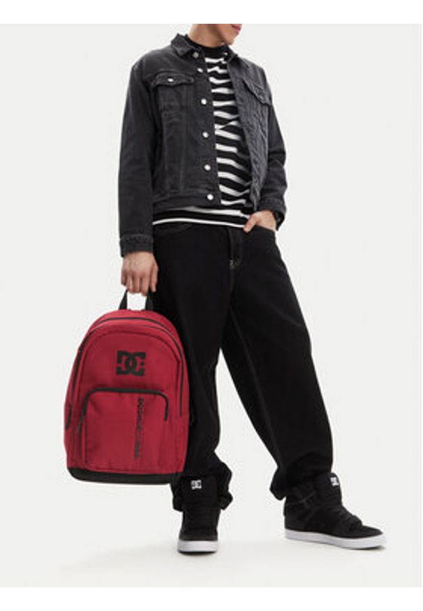 DC Shoes Plecak C-DCI-B-001-08 Bordowy. Kolor: czerwony. Materiał: materiał