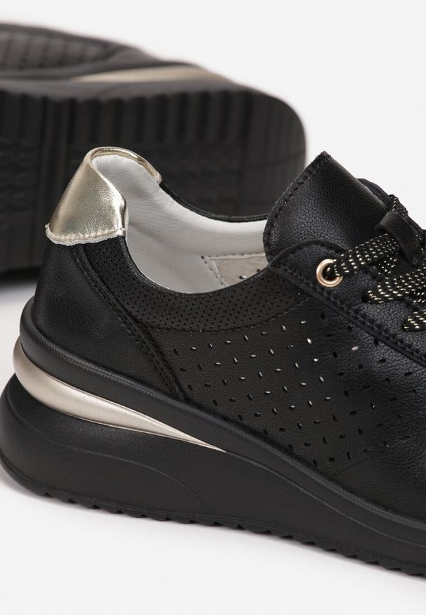 Renee - Czarne Sneakersy ze Skóry Naturalnej z Ozdobnymi Wstawkami Molma. Okazja: na co dzień. Kolor: czarny. Materiał: skóra