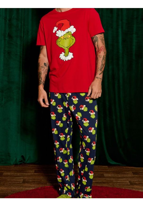 Sinsay - Piżama dwuczęściowa Grinch - czerwony. Kolor: czerwony. Długość: krótkie. Wzór: nadruk