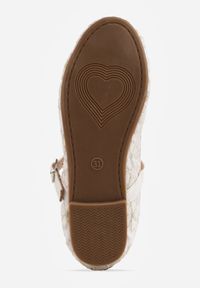 Born2be - Białe Siateczkowe Balerinki z Paskiem z Klamerką i Haftowanymi Kwiatami Erolea. Okazja: na co dzień, na uczelnię. Zapięcie: pasek. Kolor: biały. Materiał: jeans. Wzór: haft, kwiaty. Styl: casual #5