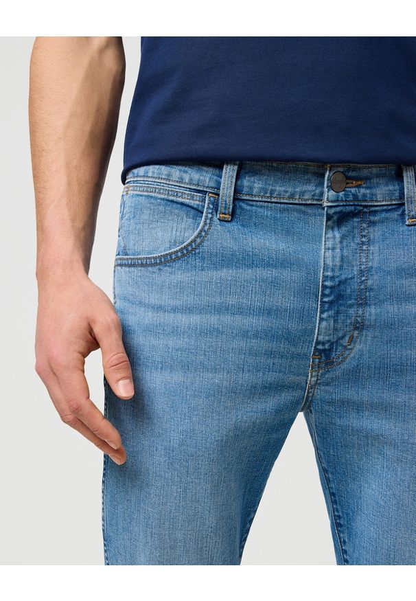 Wrangler - MESKIE SPODNIE WRANGLER LARSTON COASTAL BLUE 112371569