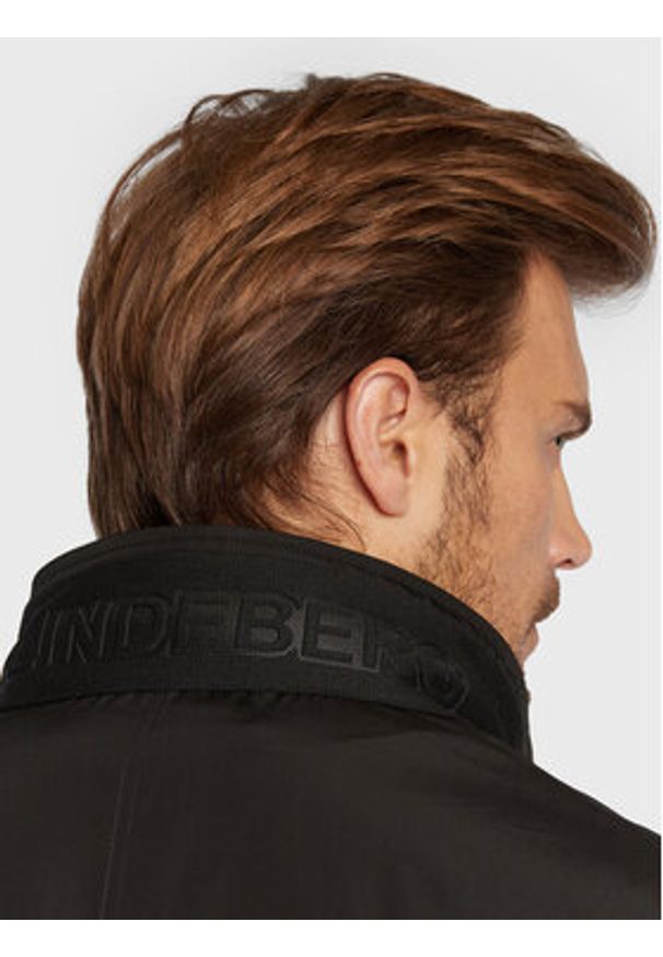J.Lindeberg Kurtka zimowa Hollis FMOW06390 Czarny Slim Fit. Kolor: czarny. Materiał: syntetyk. Sezon: zima