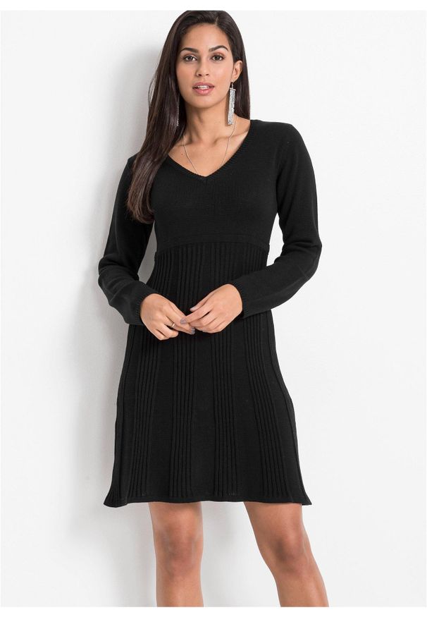 bonprix - Sukienka dzianinowa. Typ kołnierza: dekolt w serek. Kolor: czarny. Materiał: dzianina. Wzór: gładki, prążki, ze splotem