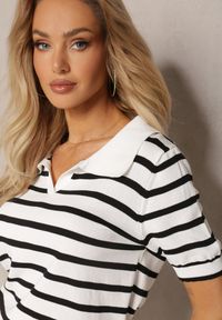 Renee - Biała Bluzka Polo z Wiskozy w Paski Ozdobiona Kołnierzykiem Aromise. Okazja: na spotkanie biznesowe. Typ kołnierza: polo. Kolor: biały. Materiał: wiskoza. Wzór: aplikacja, paski. Styl: biznesowy #5