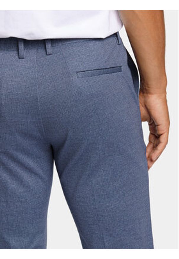 Lindbergh Chinosy 30-006031 Niebieski Slim Fit. Kolor: niebieski. Materiał: syntetyk, wiskoza