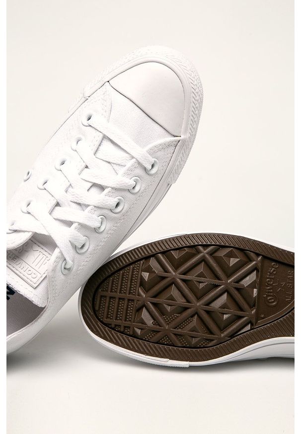 Converse - Tenisówki. Nosek buta: okrągły. Zapięcie: sznurówki. Kolor: biały. Materiał: guma