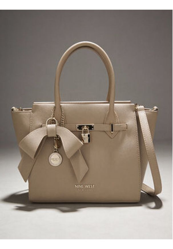 Nine West Torebka CEO-Chelsea-Charm-II-LX10185 Beżowy. Kolor: beżowy