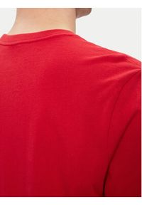 GAP - Gap T-Shirt 856659-05 Czerwony Regular Fit. Kolor: czerwony. Materiał: bawełna