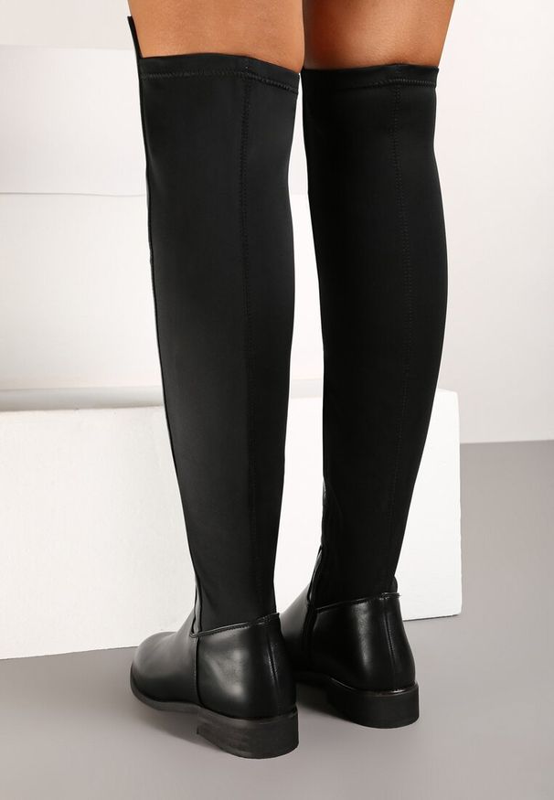 Renee - Czarne Płaskie Kozaki w Stylu Muszkieterek z Ociepleniem Temitlin. Okazja: na co dzień, na spacer. Kolor: czarny. Materiał: jeans, wełna. Sezon: zima. Obcas: na obcasie. Styl: casual, elegancki. Wysokość obcasa: niski