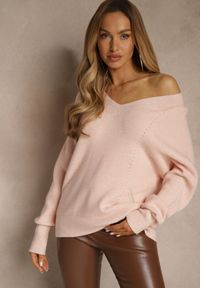 Renee - Jasnoróżowy Sweter z Dodatkiem Kaszmiru i Trójkątnym Dekoltem Silefera. Okazja: na co dzień. Kolor: różowy. Materiał: kaszmir. Styl: casual, elegancki #1