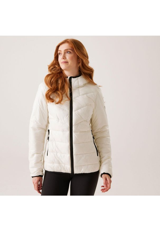 Regatta - Kurtka turystyczna damska Heatherly pikowana. Kolor: biały. Materiał: puch. Sezon: zima. Sport: turystyka piesza