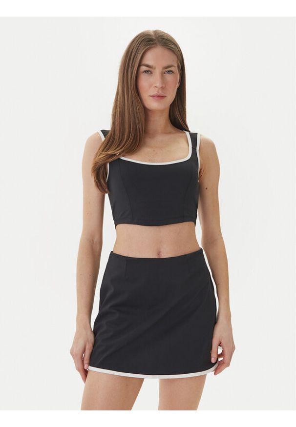 Guess Top 181230 Czarny Classic Fit. Kolor: czarny