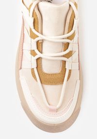 Born2be - Beżowe Sneakersy na Płaskiej Grubej Podeszwie z Imitacji Zamszu Ozdobione Wstawkami z Ekoskóry Mariatta. Wysokość cholewki: przed kostkę. Nosek buta: okrągły. Zapięcie: sznurówki. Kolor: beżowy. Materiał: zamsz. Szerokość cholewki: normalna. Wzór: aplikacja #2