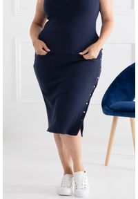 KARKO - Spódnica modna na lato dzianinowa napy na boku MURCJA granatowa PROMOCJA. Okazja: na co dzień, na spacer. Kolekcja: plus size. Kolor: niebieski. Materiał: dzianina. Długość: do łydek. Sezon: lato. Styl: klasyczny, casual, elegancki #1