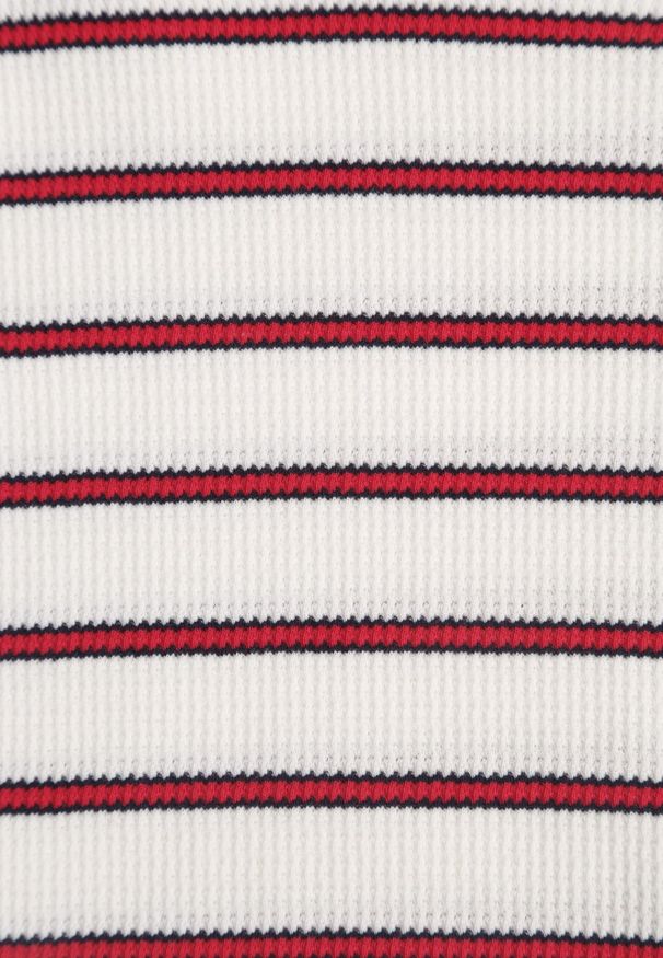 Renee - Czerwono-Biały T-shirt z Bawełny Ozdobiony Poziomymi Paskami Nautida. Okazja: na co dzień. Kolor: biały. Materiał: bawełna. Wzór: aplikacja. Styl: casual