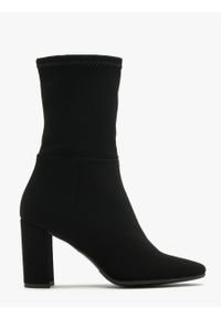 Ryłko - Czarne elastyczne botki na wysokim słupku DORISS. Nosek buta: okrągły. Kolor: czarny. Materiał: nubuk. Szerokość cholewki: normalna. Obcas: na słupku